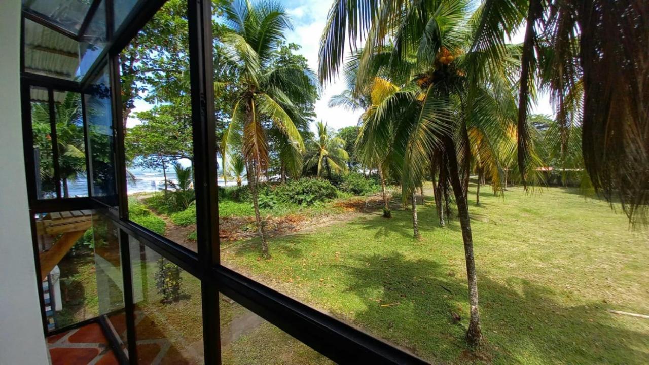 Hotel Pura Natura Beachfront Tortuguero Exterior photo