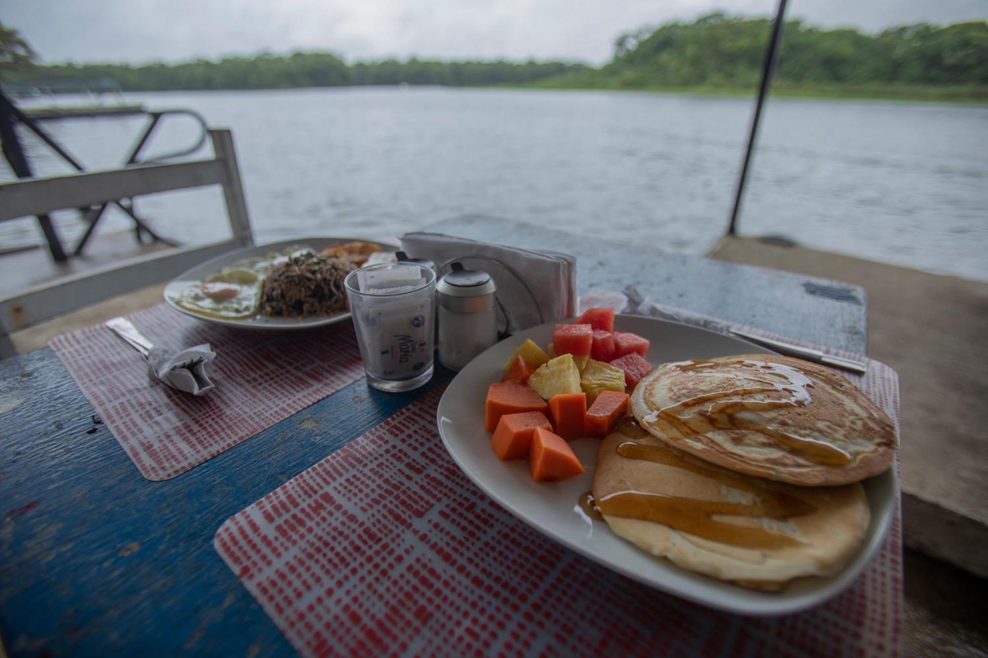 Hotel Pura Natura Beachfront Tortuguero Exterior photo