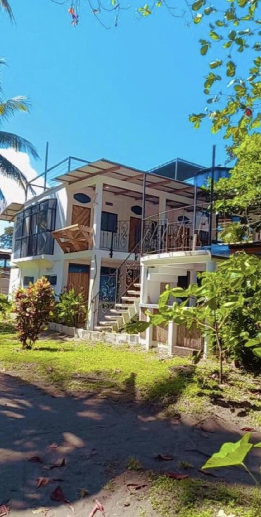 Hotel Pura Natura Beachfront Tortuguero Exterior photo